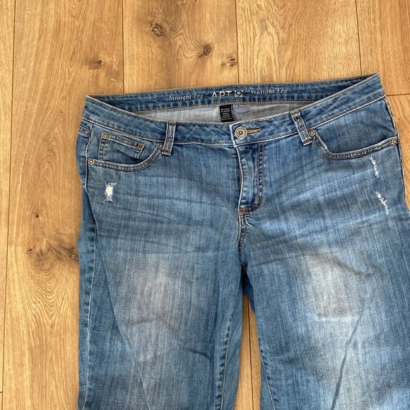 Apt9 Straight Leg jeans. Size 12 - Picture 5 of 6